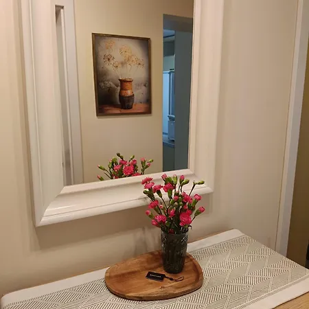 Good Time Apartment *